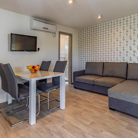 Holiday Home Superior-9 *