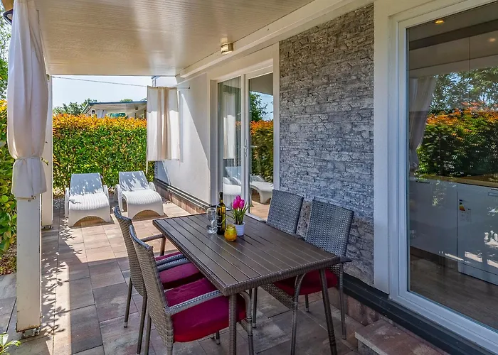 Mobile Superior-9 By Interhome Holiday home Pula