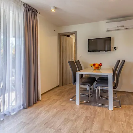 Casa de Férias Superior-9 By Interhome Pula